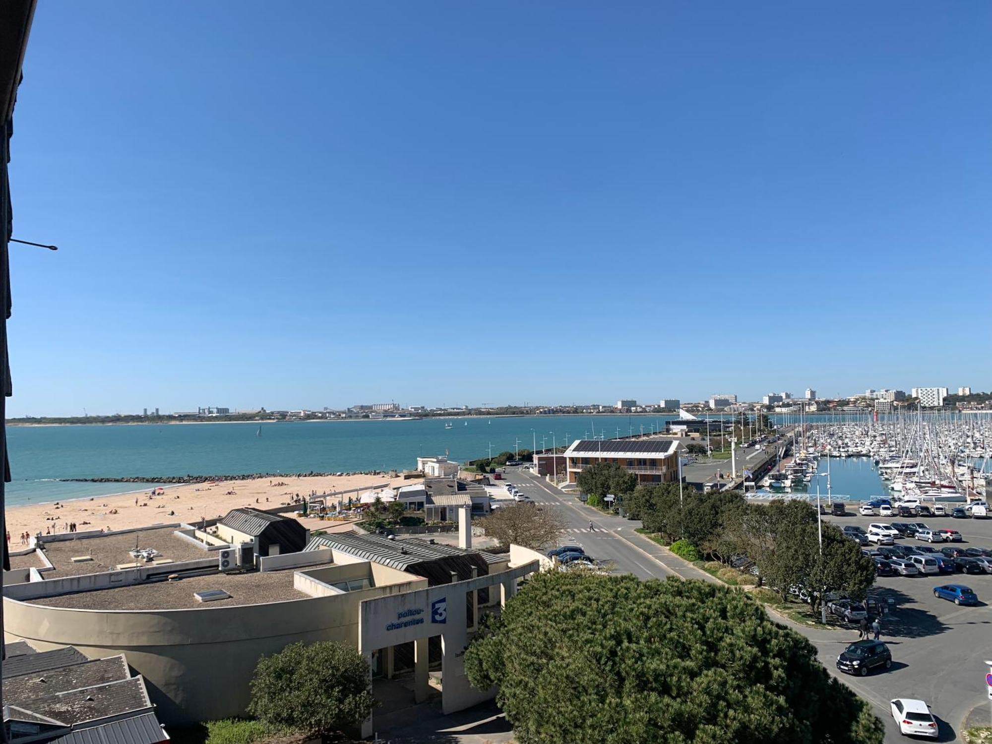 Vue Mer Et Parking Λα Ροσέλ Εξωτερικό φωτογραφία